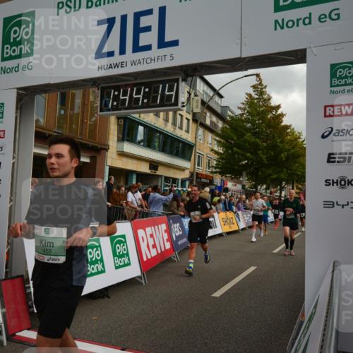 20.09.2026 - PSD Bank Halbmarathon LAZAROV Photography http://msf.ph/oto/10550742 20.09.2026 11:44:14 Ziel 1147, 1455, 1715, 1833, 2132, 2366, 2467, 2512, 2966, 3613, 4533, 4607, 4608, 4723 meine-sportfotos.de