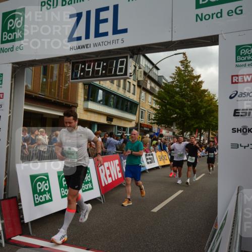 20.09.2026 - PSD Bank Halbmarathon LAZAROV Photography http://msf.ph/oto/10550759 20.09.2026 11:44:17 Ziel 1147, 1455, 1715, 1753, 1833, 2132, 2366, 2467, 2512, 2966, 3322, 3613, 4026, 4533, 4607, 4608 meine-sportfotos.de