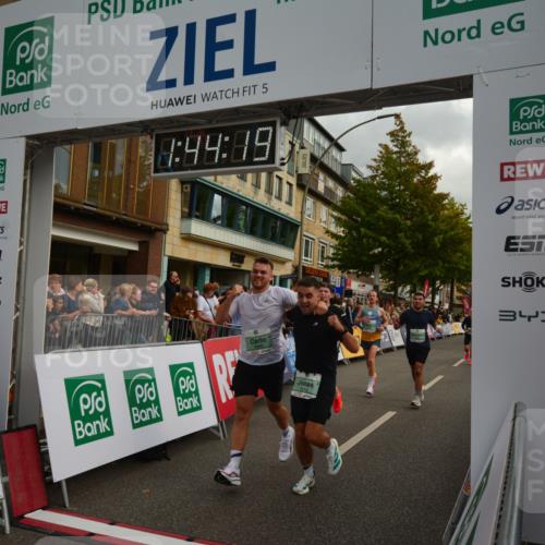20.09.2026 - PSD Bank Halbmarathon LAZAROV Photography http://msf.ph/oto/10550764 20.09.2026 11:44:19 Ziel 1147, 1455, 1715, 1753, 2132, 2366, 2467, 2512, 2805, 2966, 3322, 3613, 4026, 4309, 4533, 4607, 4608 meine-sportfotos.de