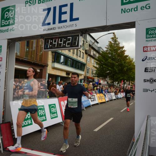 20.09.2026 - PSD Bank Halbmarathon LAZAROV Photography http://msf.ph/oto/10550772 20.09.2026 11:44:20 Ziel 1147, 1455, 1715, 1753, 2132, 2366, 2467, 2512, 2805, 2966, 3322, 3613, 4026, 4309, 4533, 4607, 4608 meine-sportfotos.de