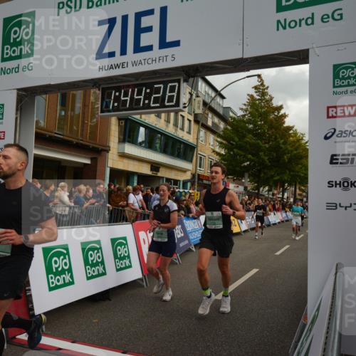 20.09.2026 - PSD Bank Halbmarathon LAZAROV Photography http://msf.ph/oto/10550793 20.09.2026 11:44:28 Ziel 1317, 1730, 1753, 2805, 3322, 3706, 4026, 4309, 4533, 4608 meine-sportfotos.de