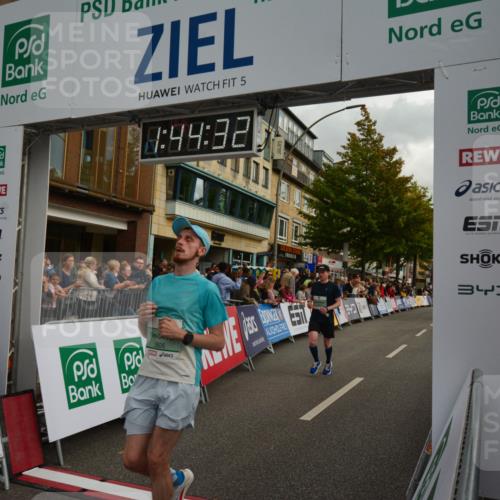 20.09.2026 - PSD Bank Halbmarathon LAZAROV Photography http://msf.ph/oto/10550803 20.09.2026 11:44:31 Ziel 1317, 1730, 1753, 2593, 2708, 2805, 3322, 3706, 4026, 4309, 4533 meine-sportfotos.de
