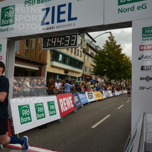 20.09.2026 - PSD Bank Halbmarathon LAZAROV Photography http://msf.ph/oto/10550807 20.09.2026 11:44:33 Ziel 1317, 1730, 1753, 2593, 2708, 2805, 3322, 3506, 3706, 4026, 4309 meine-sportfotos.de