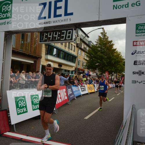 20.09.2026 - PSD Bank Halbmarathon LAZAROV Photography http://msf.ph/oto/10550809 20.09.2026 11:44:38 Ziel 1081, 1317, 1730, 2593, 2708, 3506, 3706 meine-sportfotos.de