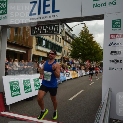 20.09.2026 - PSD Bank Halbmarathon LAZAROV Photography http://msf.ph/oto/10550816 20.09.2026 11:44:39 Ziel 1081, 1083, 1317, 1730, 2593, 2708, 3506, 3706 meine-sportfotos.de