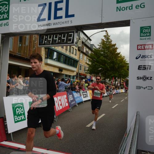 20.09.2026 - PSD Bank Halbmarathon LAZAROV Photography http://msf.ph/oto/10550824 20.09.2026 11:44:42 Ziel 1081, 1083, 1730, 1771, 2558, 2593, 2708, 3319, 3506, 3706 meine-sportfotos.de