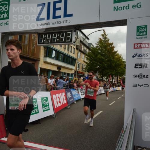 20.09.2026 - PSD Bank Halbmarathon LAZAROV Photography http://msf.ph/oto/10550825 20.09.2026 11:44:42 Ziel 1081, 1083, 1730, 1771, 2558, 2593, 2708, 3319, 3506, 3706 meine-sportfotos.de