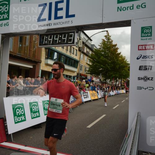 20.09.2026 - PSD Bank Halbmarathon LAZAROV Photography http://msf.ph/oto/10550829 20.09.2026 11:44:43 Ziel 1081, 1083, 1730, 1771, 2558, 2593, 2708, 3319, 3506, 3706 meine-sportfotos.de