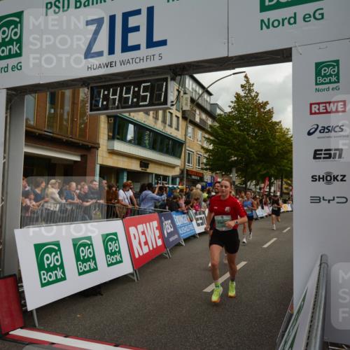 20.09.2026 - PSD Bank Halbmarathon LAZAROV Photography http://msf.ph/oto/10550838 20.09.2026 11:44:50 Ziel 1081, 1083, 1547, 1771, 2558, 2677, 3319, 3506 meine-sportfotos.de