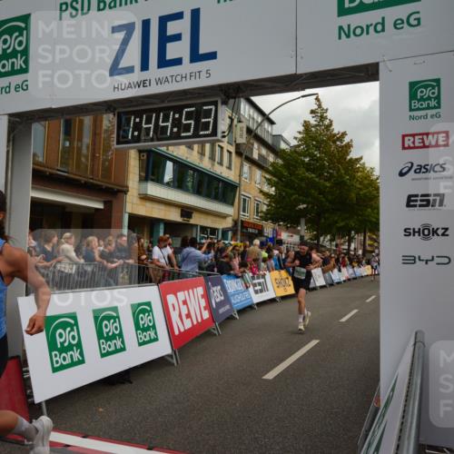 20.09.2026 - PSD Bank Halbmarathon LAZAROV Photography http://msf.ph/oto/10550850 20.09.2026 11:44:53 Ziel 1081, 1083, 1547, 1771, 2558, 2677, 3319, 4365, 4366 meine-sportfotos.de