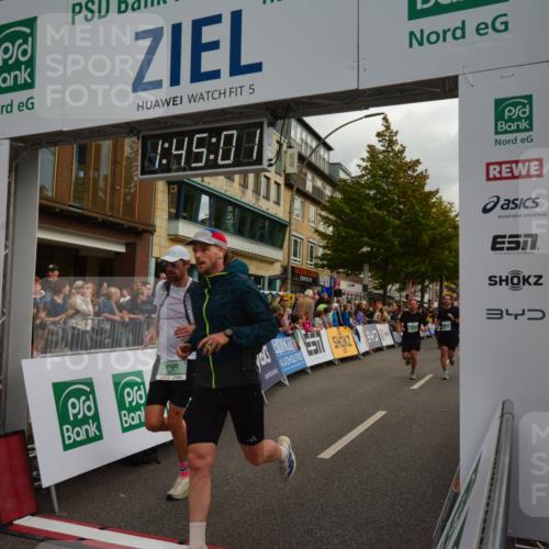 20.09.2026 - PSD Bank Halbmarathon LAZAROV Photography http://msf.ph/oto/10550864 20.09.2026 11:45:00 Ziel 1159, 1430, 1547, 2558, 2677, 2959, 3861, 3913, 3981, 4365, 4366 meine-sportfotos.de