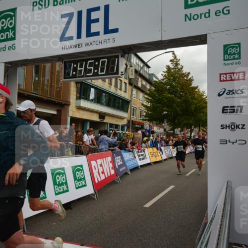 20.09.2026 - PSD Bank Halbmarathon LAZAROV Photography http://msf.ph/oto/10550866 20.09.2026 11:45:01 Ziel 1159, 1430, 1547, 2300, 2677, 2959, 3861, 3913, 3981, 4365, 4366 meine-sportfotos.de