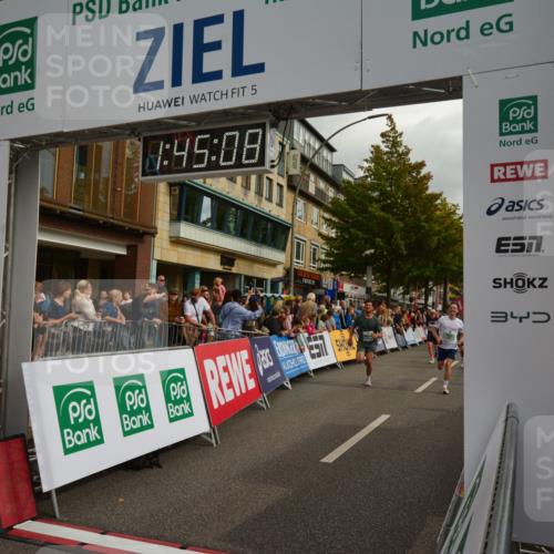 20.09.2026 - PSD Bank Halbmarathon LAZAROV Photography http://msf.ph/oto/10550881 20.09.2026 11:45:08 Ziel 1159, 1374, 1430, 2300, 2928, 2959, 3861, 3913, 3981, 4365, 4366 meine-sportfotos.de