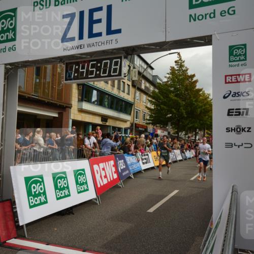 20.09.2026 - PSD Bank Halbmarathon LAZAROV Photography http://msf.ph/oto/10550882 20.09.2026 11:45:08 Ziel 1159, 1374, 1430, 2300, 2928, 2959, 3861, 3913, 3981, 4365, 4366 meine-sportfotos.de