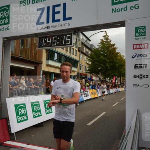 20.09.2026 - PSD Bank Halbmarathon LAZAROV Photography http://msf.ph/oto/10550907 20.09.2026 11:45:14 Ziel 1159, 1168, 1374, 1430, 2300, 2928, 2959, 3865, 3913, 3981, 4744, 4745 meine-sportfotos.de
