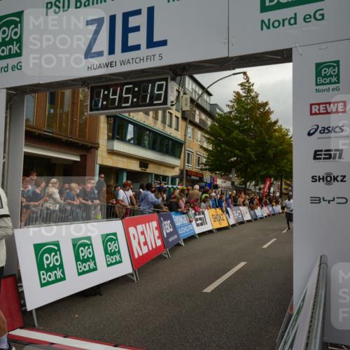 20.09.2026 - PSD Bank Halbmarathon LAZAROV Photography http://msf.ph/oto/10550913 20.09.2026 11:45:18 Ziel 1168, 1374, 1972, 2300, 2386, 2928, 2959, 3496, 3865, 3913, 3955, 3981, 4744, 4745 meine-sportfotos.de