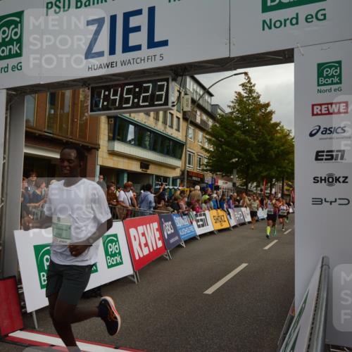 20.09.2026 - PSD Bank Halbmarathon LAZAROV Photography http://msf.ph/oto/10550916 20.09.2026 11:45:22 Ziel 1168, 1374, 1972, 2386, 3496, 3865, 3955, 4744, 4745 meine-sportfotos.de