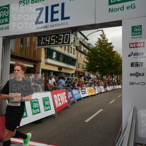 20.09.2026 - PSD Bank Halbmarathon LAZAROV Photography http://msf.ph/oto/10550936 20.09.2026 11:45:29 Ziel 1972, 2386, 2694, 3496, 3865, 3955, 4534, 4744, 4745 meine-sportfotos.de