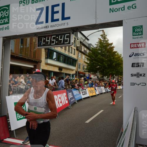 20.09.2026 - PSD Bank Halbmarathon LAZAROV Photography http://msf.ph/oto/10550949 20.09.2026 11:45:45 Ziel 1549, 2694, 2868, 3270, 3755, 4254, 4625, 4774 meine-sportfotos.de