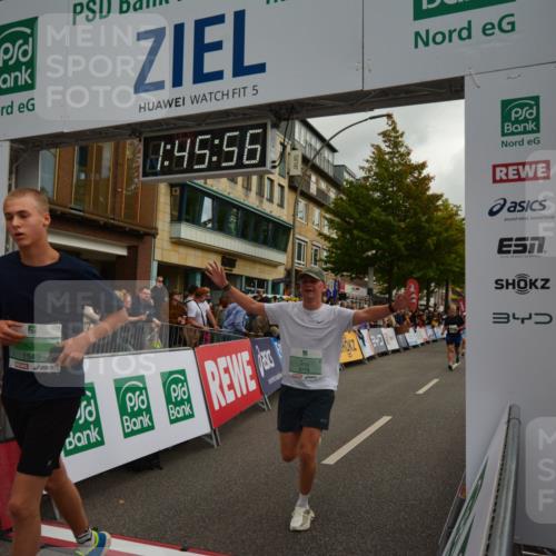 20.09.2026 - PSD Bank Halbmarathon LAZAROV Photography http://msf.ph/oto/10550974 20.09.2026 11:45:56 Ziel 1549, 2124, 3076, 3270, 4048, 4425, 4472, 4774 meine-sportfotos.de