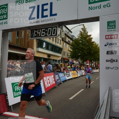 20.09.2026 - PSD Bank Halbmarathon LAZAROV Photography http://msf.ph/oto/10550980 20.09.2026 11:45:59 Ziel 1549, 2124, 3076, 3681, 4048, 4425, 4472, 4774 meine-sportfotos.de