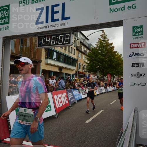 20.09.2026 - PSD Bank Halbmarathon LAZAROV Photography http://msf.ph/oto/10550989 20.09.2026 11:46:01 Ziel 1549, 1800, 2124, 2276, 3076, 3681, 4048, 4425, 4472, 4774 meine-sportfotos.de
