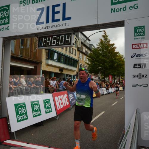 20.09.2026 - PSD Bank Halbmarathon LAZAROV Photography http://msf.ph/oto/10550996 20.09.2026 11:46:03 Ziel 1800, 2124, 2276, 2281, 3076, 3681, 4048, 4425, 4472 meine-sportfotos.de