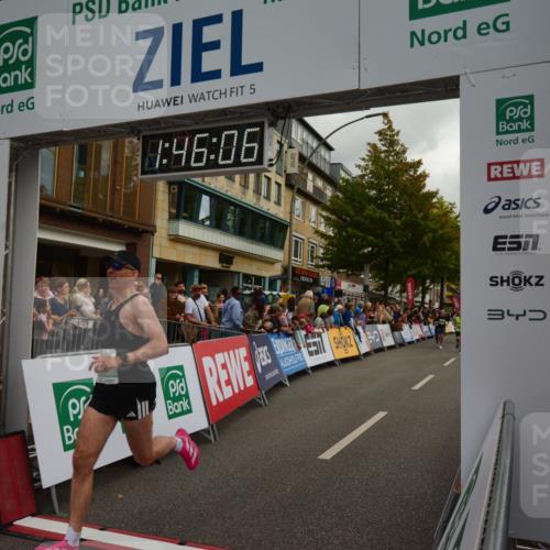 20.09.2026 - PSD Bank Halbmarathon LAZAROV Photography http://msf.ph/oto/10551000 20.09.2026 11:46:06 Ziel 1637, 1800, 2124, 2276, 2281, 3076, 3366, 3681, 4048, 4472 meine-sportfotos.de