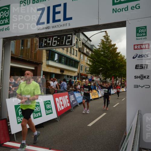 20.09.2026 - PSD Bank Halbmarathon LAZAROV Photography http://msf.ph/oto/10551002 20.09.2026 11:46:11 Ziel 1637, 1800, 2171, 2276, 2281, 2680, 3366, 3602, 3626, 3681, 4472, 4687 meine-sportfotos.de