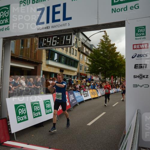 20.09.2026 - PSD Bank Halbmarathon LAZAROV Photography http://msf.ph/oto/10551015 20.09.2026 11:46:13 Ziel 1637, 1800, 2042, 2171, 2175, 2276, 2281, 2374, 2680, 2769, 3366, 3602, 3626, 3681, 4687 meine-sportfotos.de