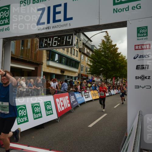 20.09.2026 - PSD Bank Halbmarathon LAZAROV Photography http://msf.ph/oto/10551017 20.09.2026 11:46:14 Ziel 1637, 1800, 2042, 2171, 2175, 2276, 2281, 2374, 2680, 2769, 2977, 3366, 3565, 3602, 3626, 3681, 4687 meine-sportfotos.de