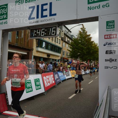 20.09.2026 - PSD Bank Halbmarathon LAZAROV Photography http://msf.ph/oto/10551024 20.09.2026 11:46:16 Ziel 1637, 1800, 2042, 2171, 2175, 2276, 2281, 2374, 2524, 2680, 2769, 2977, 3366, 3565, 3602, 3626, 3681, 4687 meine-sportfotos.de