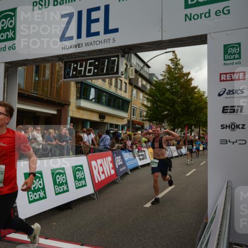 20.09.2026 - PSD Bank Halbmarathon LAZAROV Photography http://msf.ph/oto/10551025 20.09.2026 11:46:16 Ziel 1637, 1800, 2042, 2171, 2175, 2276, 2281, 2374, 2524, 2680, 2769, 2977, 3366, 3565, 3602, 3626, 3681, 4687 meine-sportfotos.de