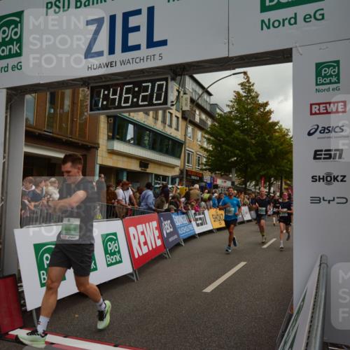 20.09.2026 - PSD Bank Halbmarathon LAZAROV Photography http://msf.ph/oto/10551035 20.09.2026 11:46:20 Ziel 1637, 1860, 2042, 2066, 2171, 2175, 2281, 2374, 2524, 2680, 2769, 2778, 2977, 3366, 3565, 3602, 3626, 4387, 4687 meine-sportfotos.de