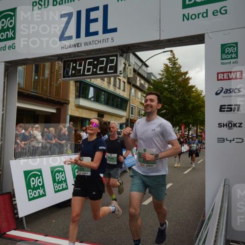 20.09.2026 - PSD Bank Halbmarathon LAZAROV Photography http://msf.ph/oto/10551045 20.09.2026 11:46:22 Ziel 1102, 1637, 1860, 2042, 2066, 2171, 2175, 2374, 2524, 2680, 2769, 2778, 2977, 3366, 3565, 3602, 3626, 4387, 4687 meine-sportfotos.de