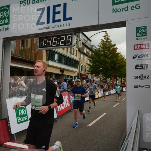20.09.2026 - PSD Bank Halbmarathon LAZAROV Photography http://msf.ph/oto/10551069 20.09.2026 11:46:29 Ziel 1102, 1860, 2027, 2042, 2066, 2171, 2175, 2374, 2524, 2769, 2778, 2977, 3408, 3425, 3565, 4094, 4200, 4387, 4640, 4710 meine-sportfotos.de