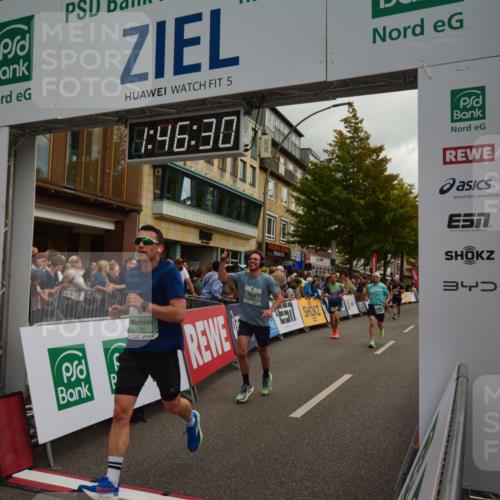20.09.2026 - PSD Bank Halbmarathon LAZAROV Photography http://msf.ph/oto/10551070 20.09.2026 11:46:29 Ziel 1102, 1860, 2027, 2042, 2066, 2171, 2175, 2374, 2524, 2769, 2778, 2977, 3408, 3425, 3565, 4094, 4200, 4387, 4640, 4710 meine-sportfotos.de