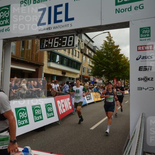 20.09.2026 - PSD Bank Halbmarathon LAZAROV Photography http://msf.ph/oto/10551094 20.09.2026 11:46:38 Ziel 1102, 1527, 2027, 2087, 2773, 2778, 3226, 3408, 3425, 3790, 4070, 4094, 4200, 4249, 4640, 4710 meine-sportfotos.de