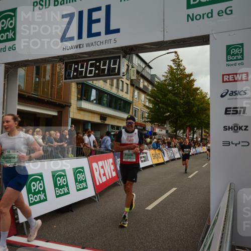 20.09.2026 - PSD Bank Halbmarathon LAZAROV Photography http://msf.ph/oto/10551119 20.09.2026 11:46:43 Ziel 1527, 1557, 1810, 1876, 2027, 2087, 2090, 2773, 3226, 3790, 4001, 4070, 4094, 4200, 4247, 4249, 4566, 4639, 4640, 4710 meine-sportfotos.de
