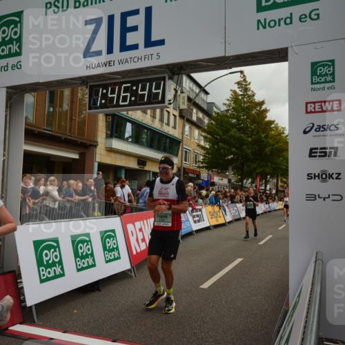 20.09.2026 - PSD Bank Halbmarathon LAZAROV Photography http://msf.ph/oto/10551120 20.09.2026 11:46:44 Ziel 1527, 1557, 1810, 1876, 2027, 2087, 2090, 2659, 2773, 3226, 3424, 3790, 4001, 4070, 4094, 4200, 4247, 4249, 4566, 4639, 4640 meine-sportfotos.de