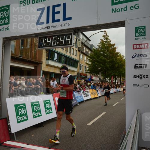 20.09.2026 - PSD Bank Halbmarathon LAZAROV Photography http://msf.ph/oto/10551121 20.09.2026 11:46:44 Ziel 1527, 1557, 1810, 1876, 2027, 2087, 2090, 2659, 2773, 3226, 3424, 3790, 4001, 4070, 4094, 4200, 4247, 4249, 4566, 4639, 4640 meine-sportfotos.de