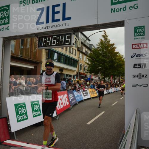 20.09.2026 - PSD Bank Halbmarathon LAZAROV Photography http://msf.ph/oto/10551123 20.09.2026 11:46:44 Ziel 1527, 1557, 1810, 1876, 2027, 2087, 2090, 2659, 2773, 3226, 3424, 3790, 4001, 4070, 4094, 4200, 4247, 4249, 4566, 4639, 4640 meine-sportfotos.de