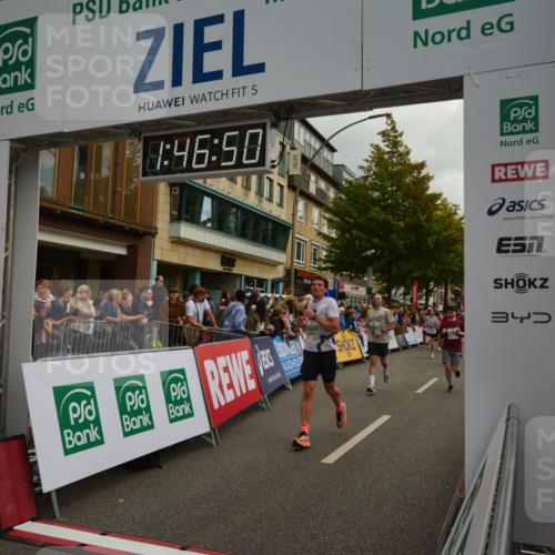 20.09.2026 - PSD Bank Halbmarathon LAZAROV Photography http://msf.ph/oto/10551136 20.09.2026 11:46:50 Ziel 1189, 1527, 1557, 1561, 1810, 1876, 2090, 2141, 2659, 2773, 3424, 3511, 3790, 4001, 4247, 4249, 4566, 4639 meine-sportfotos.de