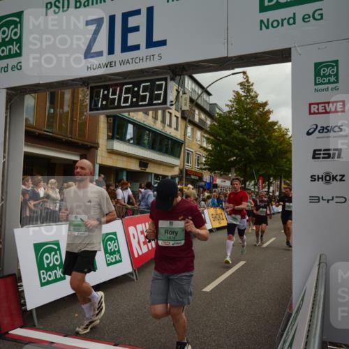 20.09.2026 - PSD Bank Halbmarathon LAZAROV Photography http://msf.ph/oto/10551146 20.09.2026 11:46:52 Ziel 1189, 1527, 1557, 1561, 1810, 1876, 2012, 2090, 2141, 2659, 2773, 2902, 3424, 3511, 4001, 4247, 4249, 4566, 4639 meine-sportfotos.de