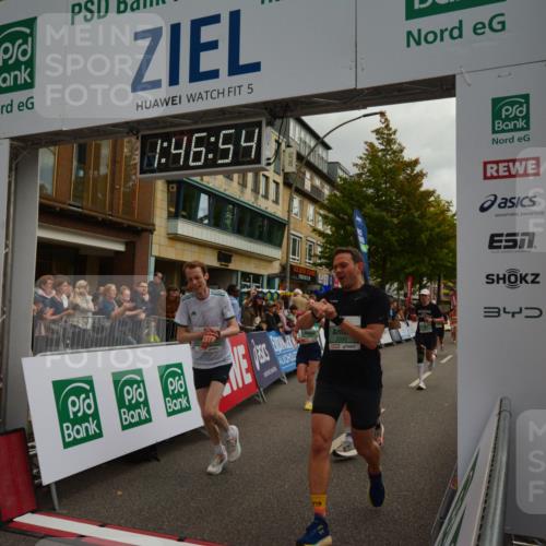 20.09.2026 - PSD Bank Halbmarathon LAZAROV Photography http://msf.ph/oto/10551157 20.09.2026 11:46:54 Ziel 1189, 1557, 1561, 1810, 1876, 2012, 2090, 2141, 2659, 2773, 2902, 3424, 3511, 4001, 4247, 4566, 4639 meine-sportfotos.de