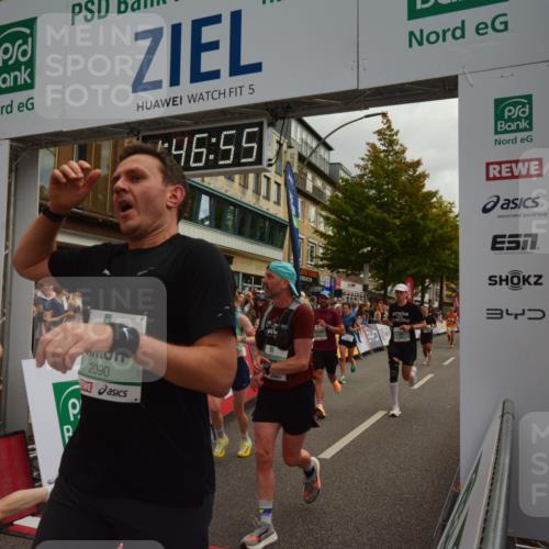 20.09.2026 - PSD Bank Halbmarathon LAZAROV Photography http://msf.ph/oto/10551161 20.09.2026 11:46:55 Ziel 1189, 1557, 1561, 1810, 1876, 2012, 2090, 2141, 2659, 2773, 2902, 3424, 3511, 4001, 4247, 4566, 4639 meine-sportfotos.de
