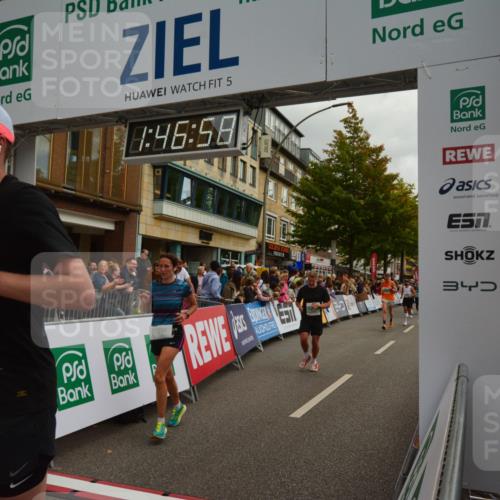 20.09.2026 - PSD Bank Halbmarathon LAZAROV Photography http://msf.ph/oto/10551169 20.09.2026 11:46:57 Ziel 1189, 1557, 1561, 1810, 1876, 2012, 2090, 2141, 2659, 2902, 3381, 3424, 3511, 4001, 4247, 4566, 4639 meine-sportfotos.de