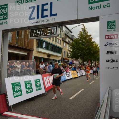 20.09.2026 - PSD Bank Halbmarathon LAZAROV Photography http://msf.ph/oto/10551172 20.09.2026 11:46:58 Ziel 1189, 1557, 1561, 1810, 1822, 1876, 2012, 2090, 2141, 2659, 2902, 3381, 3424, 3511, 4001, 4247, 4555, 4639 meine-sportfotos.de