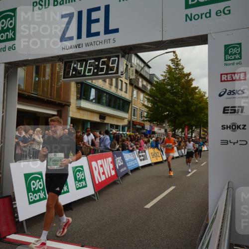 20.09.2026 - PSD Bank Halbmarathon LAZAROV Photography http://msf.ph/oto/10551174 20.09.2026 11:46:59 Ziel 1189, 1557, 1561, 1810, 1822, 2012, 2090, 2141, 2659, 2902, 3381, 3424, 3511, 4001, 4247, 4555 meine-sportfotos.de