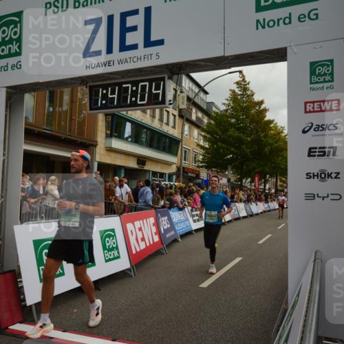 20.09.2026 - PSD Bank Halbmarathon LAZAROV Photography http://msf.ph/oto/10551186 20.09.2026 11:47:03 Ziel 1189, 1561, 1822, 2012, 2141, 2902, 3381, 3511, 4555, 4730 meine-sportfotos.de